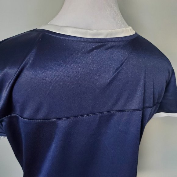 Women's New England Patriots Fans Jersey Fandom Embroidered Logo Blue White NWT - Picture 9 of 11